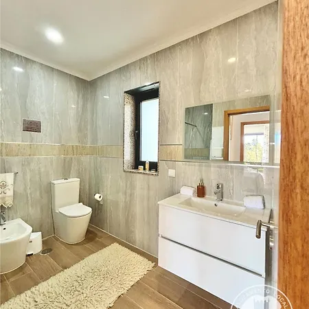 Casa 2 Do Pavilhao Da Prelada Celorico De Basto